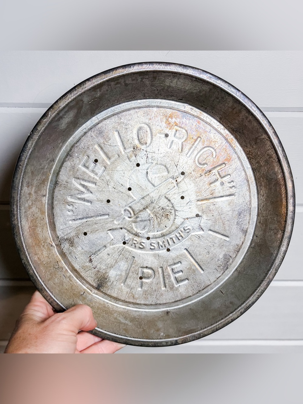 Vintage Mrs Smith Mellow Rich Metal Pie Pan